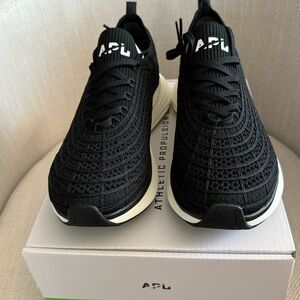 APL Black Athletic Shoes Womens Size 7.5